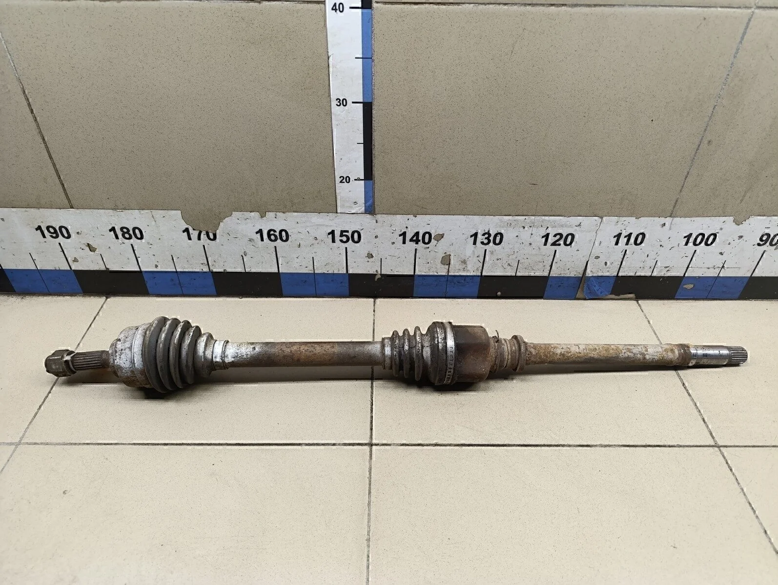 Полуось передняя правая 206 1998-2012