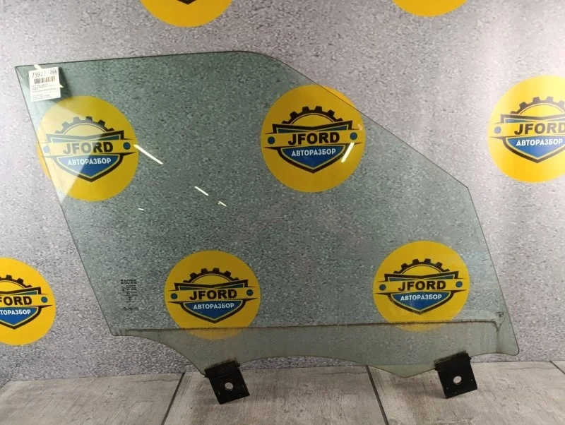 Стекло двери Land Rover Range 4 2015 L405