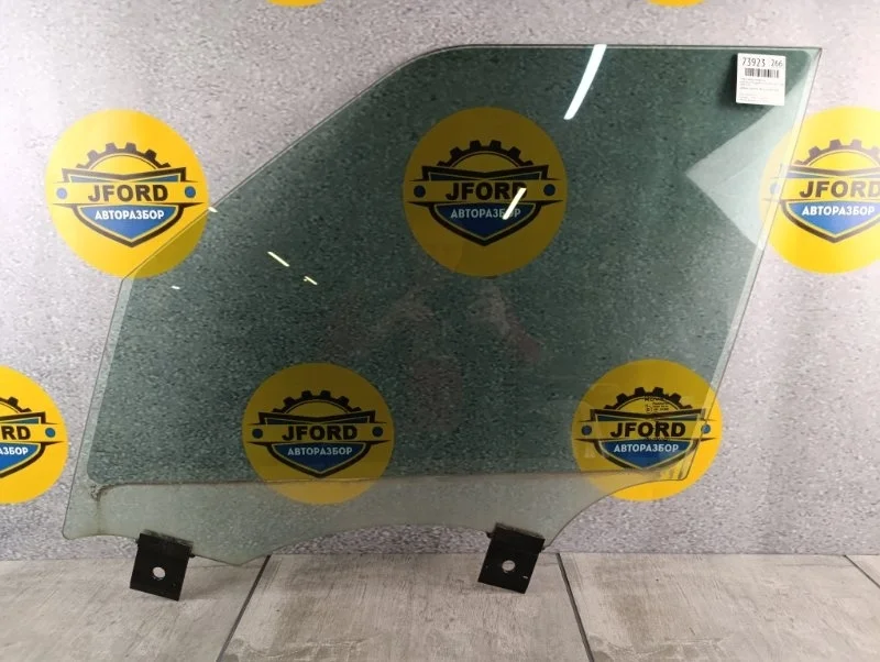 Стекло двери Land Rover Range 4 2015 L405