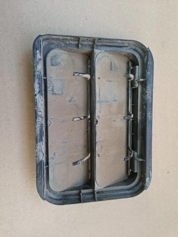 Клапан салона Lada Vesta Sw 2021 7700838358 УНИВЕРСАЛ 21129