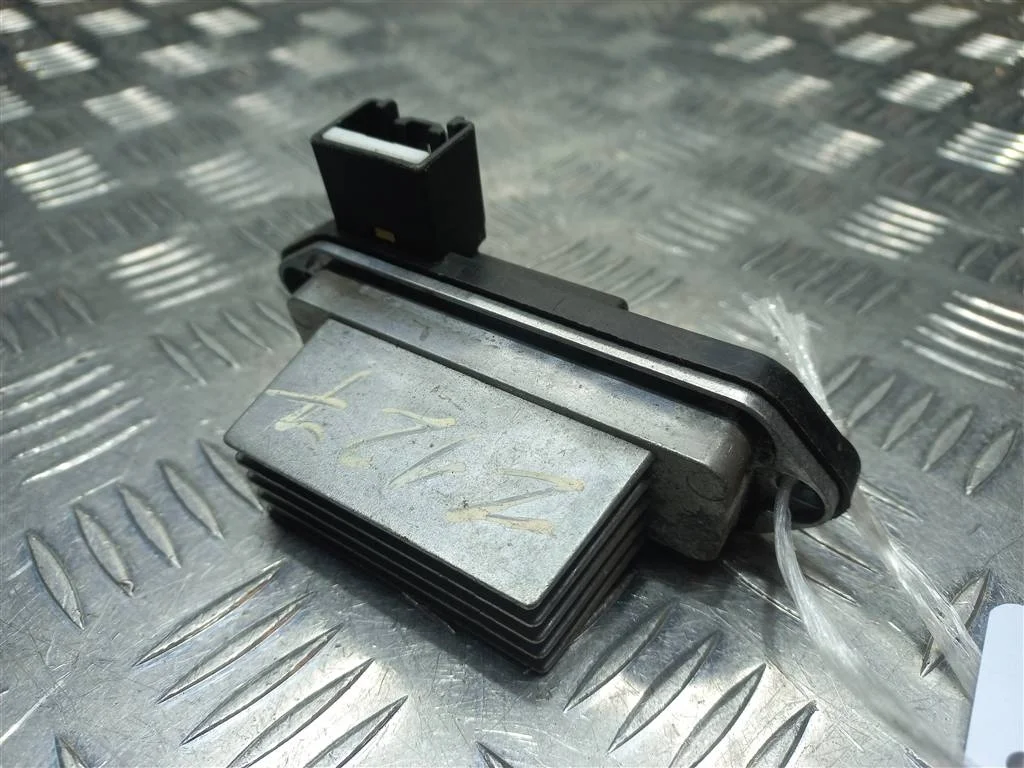 Резистор отопителя (Ежик) MAZDA 3 BK рестайлинг (