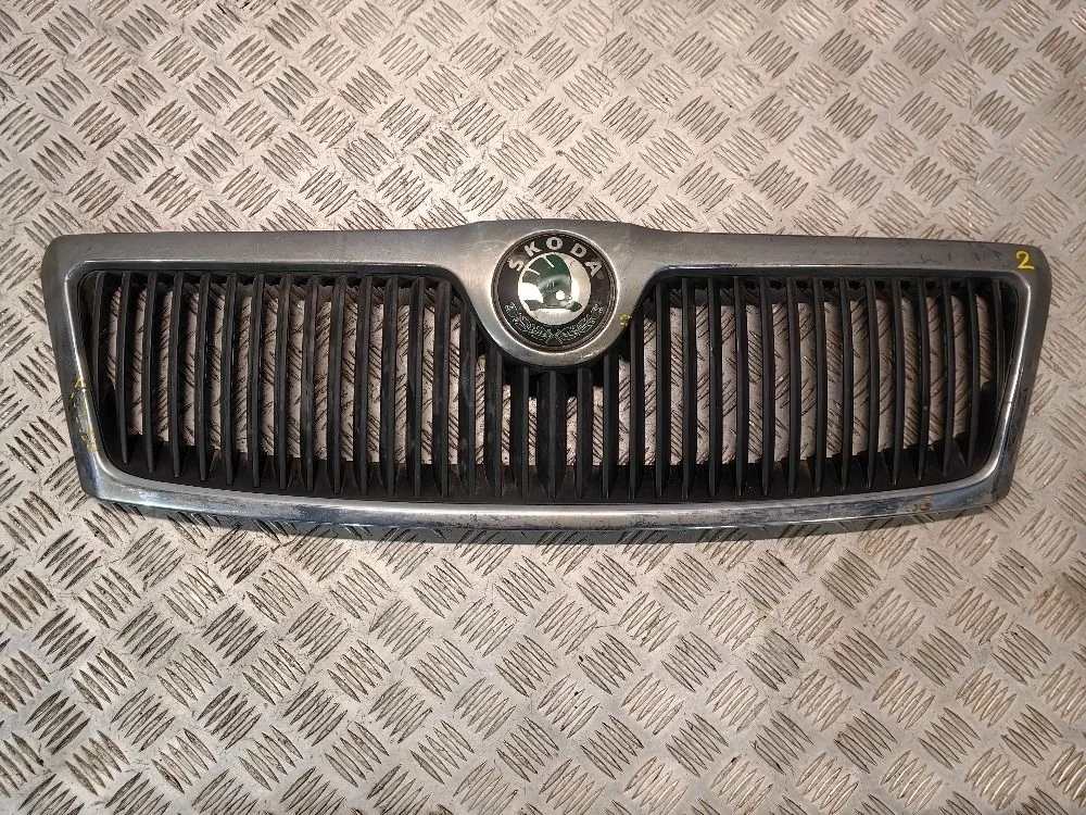Решетка радиатора Skoda Octavia