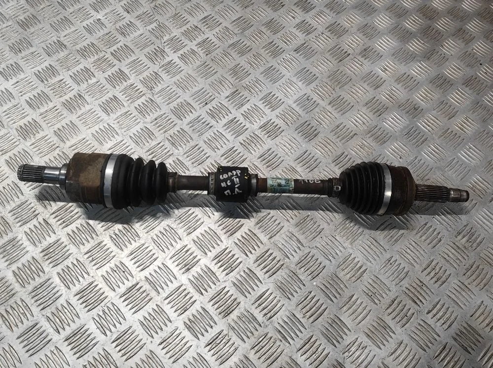 Полуось передняя левая Hyundai Solaris