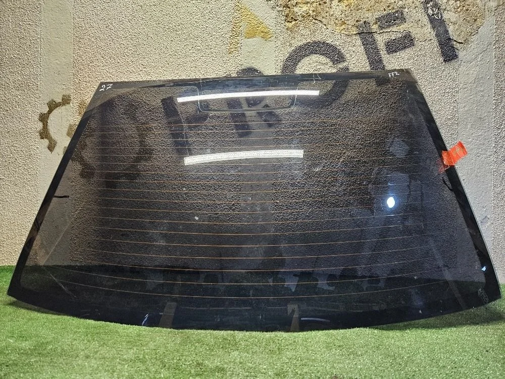 Стекло заднее на Ford Focus 2 седан