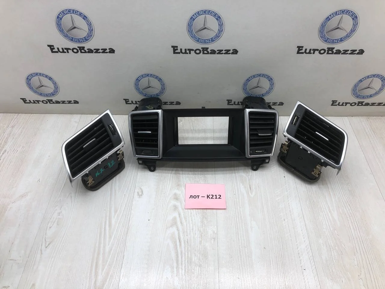 Воздушный дефлектор салона Mercedes W166