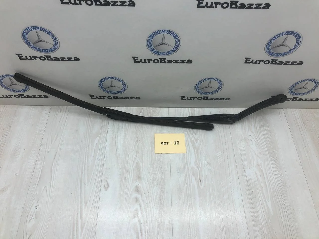 Поводок стеклоочистителя левый Mercedes W203