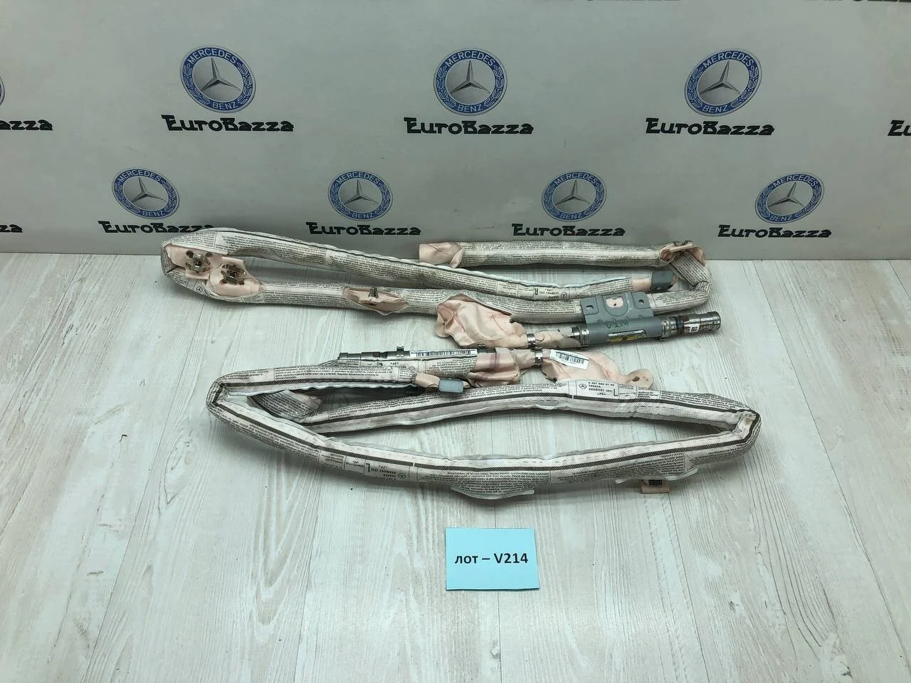 Шторка безопасности боковая Mercedes W207