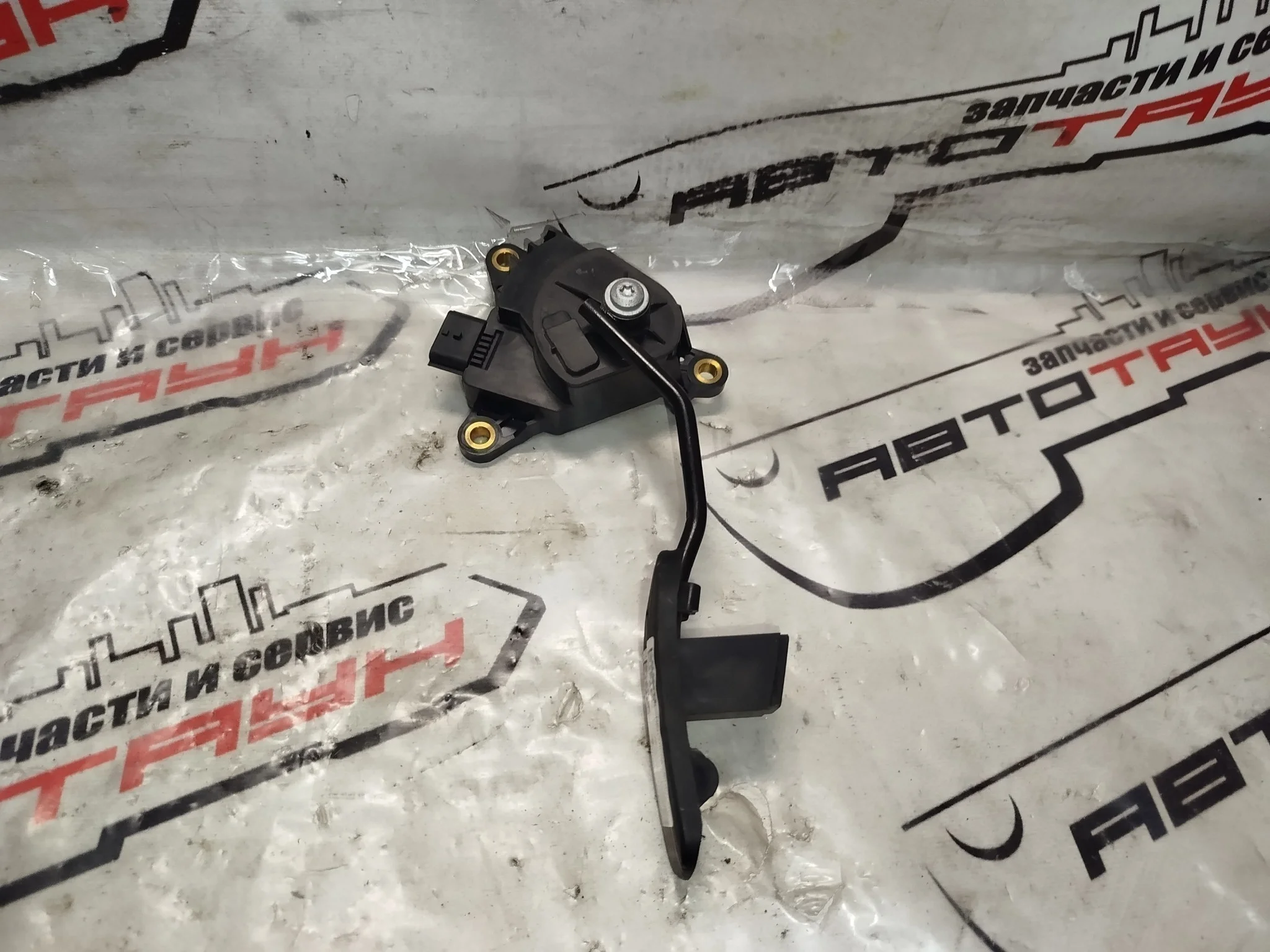 ПЕДАЛЬ ГАЗА ПЕДАЛЬ ПОДАЧИ ТОПЛИВА NISSAN 18002ED000