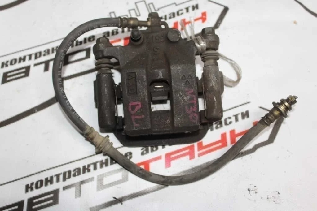 СУППОРТ В СБОРЕ NISSAN ЗАД ЛЕВО 440118H300