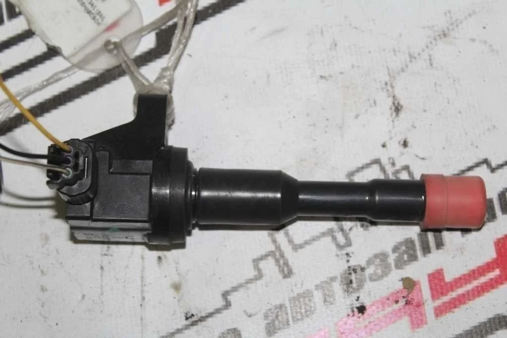 КАТУШКА ЗАЖИГАНИЯ HONDA 30521PWA003