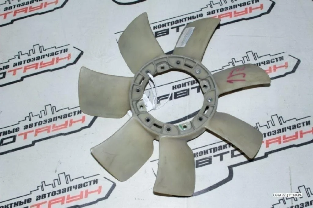 КРЫЛЬЧАТКА TOYOTA LEXUS 1636146040