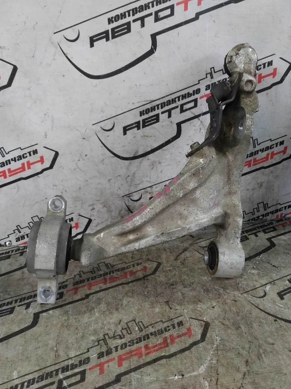 РЫЧАГ NISSAN INFINITI ПЕРЕД ЛЕВО НИЗ 545011MA0B