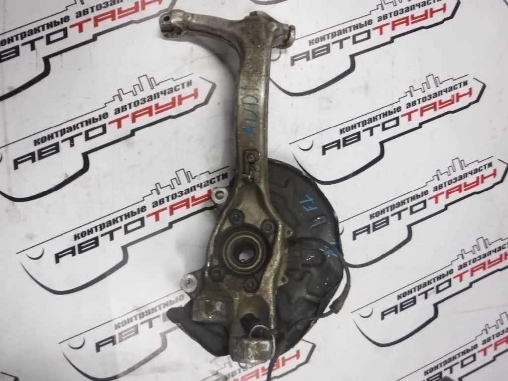 СТУПИЦА AUDI ПЕРЕД ЛЕВО 8E0407253C