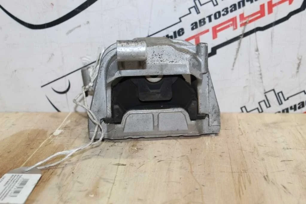 ПОДУШКА Двигатель AUDI VOLKSWAGEN SKODA SEAT ... SUPERB TIGUAN TOLEDO TOURAN YETI ... AV3 B6 B7 MK5 MK6 ... CMSA CNWA CTHC CTHD CTKA 2WD 4WD ПРАВАЯ 1K0199262CF