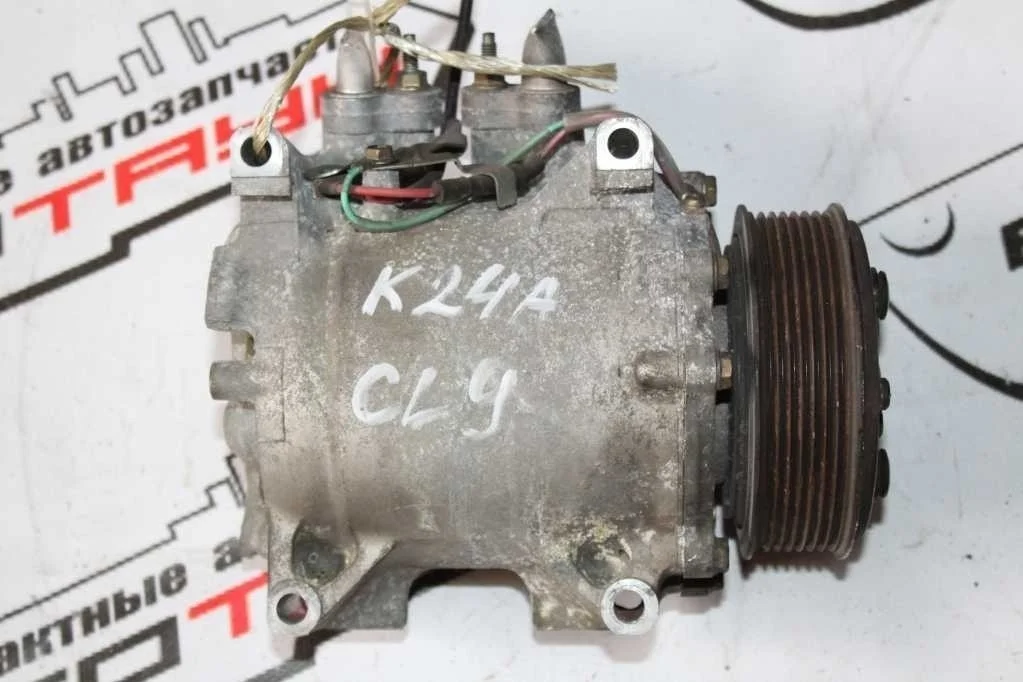 КОМПРЕССОР КОНДИЦИОНЕРА HONDA K20A K24A ACCORD CR-V INTEGRA CL7 CL8 CL9 CM1 CM2 CM3 DC5 RD4 RD5 RD6 RD7 ТРУБКИ РЯДОМ ПО ЦЕНТРУ 38810PNB006