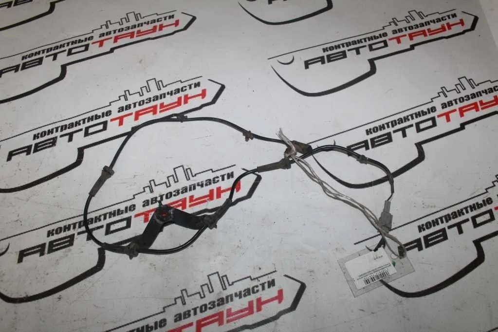 ДАТЧИК ABS NISSAN 479001DC1A ЗАД ПРАВО