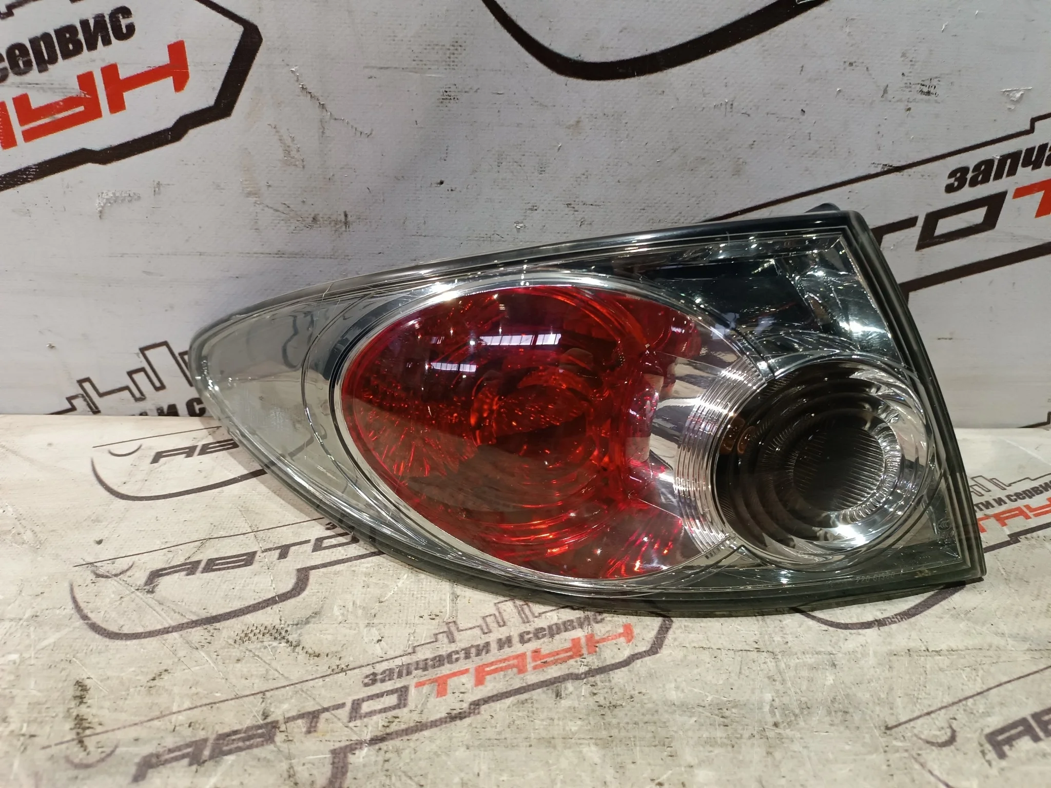 ФОНАРЬ MAZDA ЛЕВО GR1A51160 KA7297