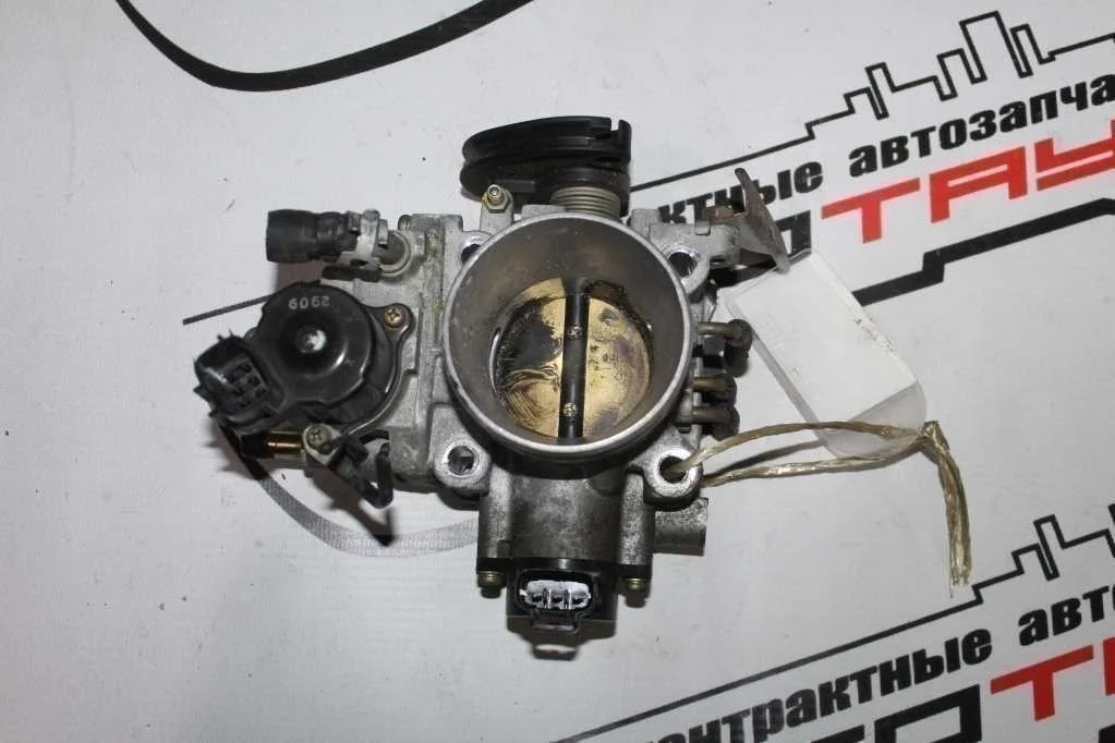 ЗАСЛОНКА ДРОССЕЛЬНАЯ MITSUBISHI MR578288