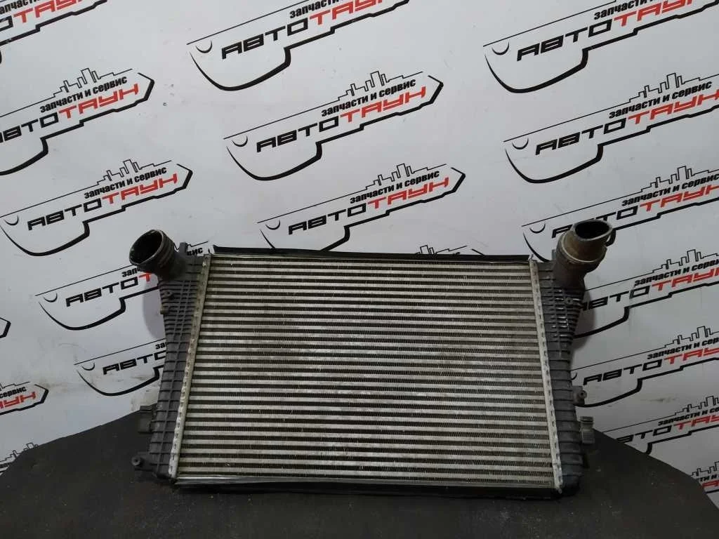 РАДИАТОР ИНТЕРКУЛЕРА AUDI VOLKSWAGEN SEAT SKODA 1K0145803A XA3276Z