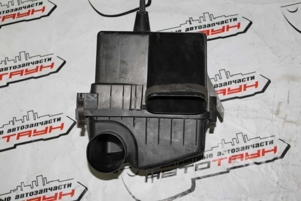 КОРПУС ВОЗДУШНОГО ФИЛЬТРА TOYOTA LEXUS 1770050220