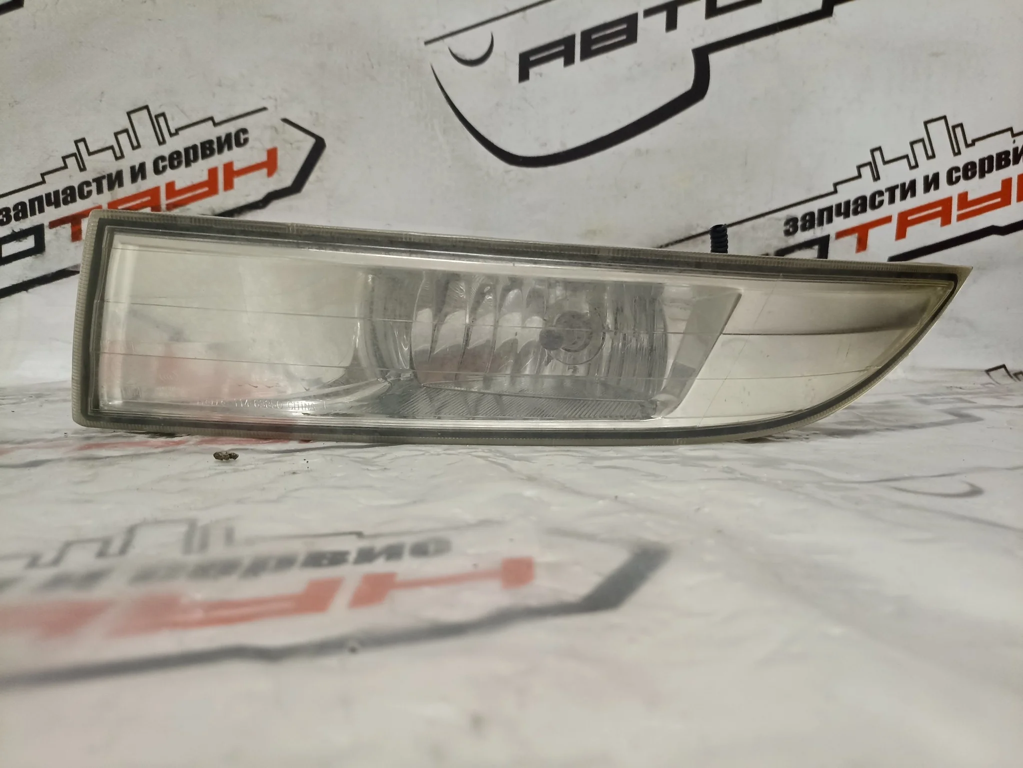 ТУМАНКА NISSAN ЛЕВО 261557W50B D945