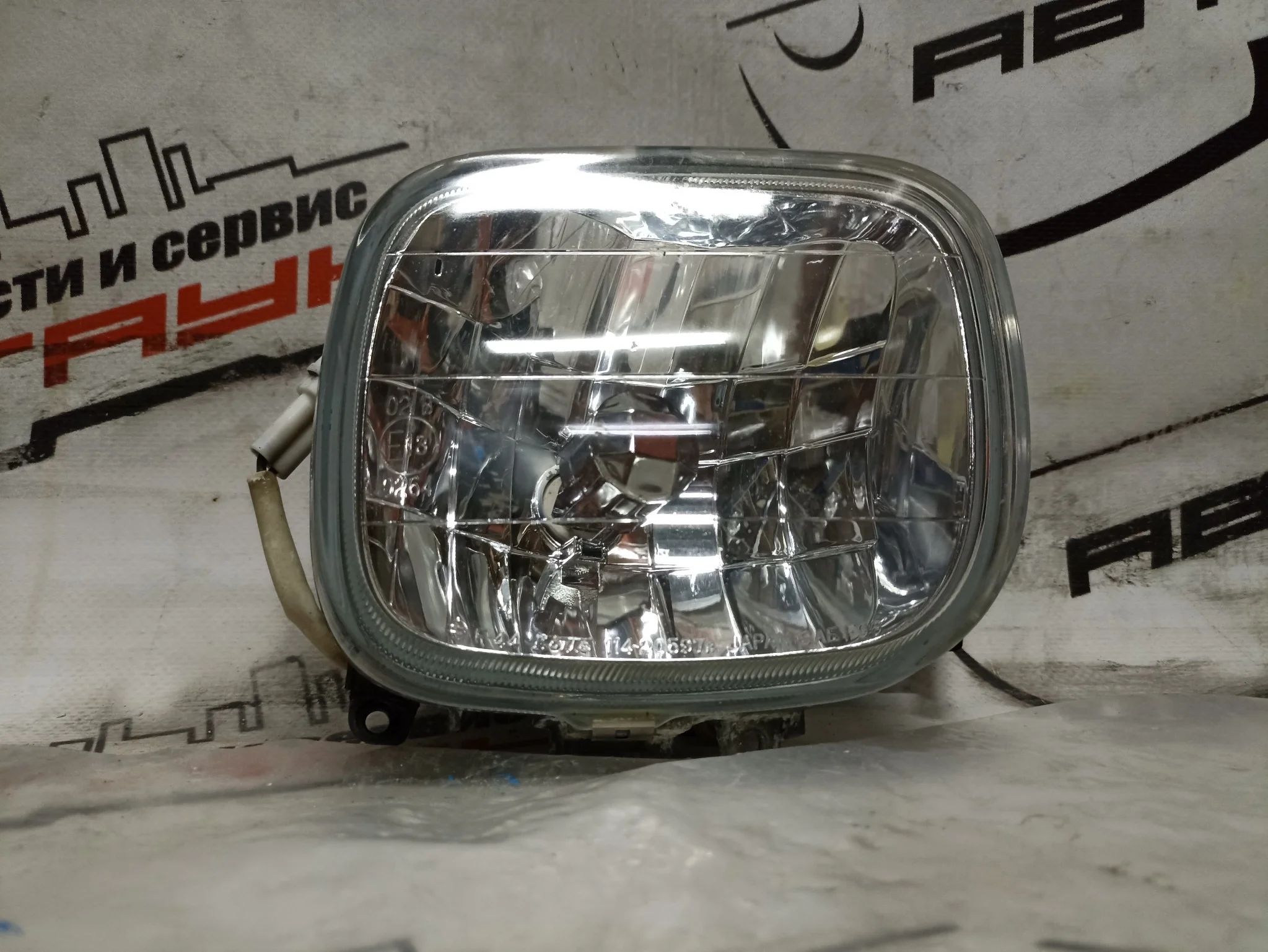 ТУМАНКА SUBARU ПРАВО 84501FC141 D884