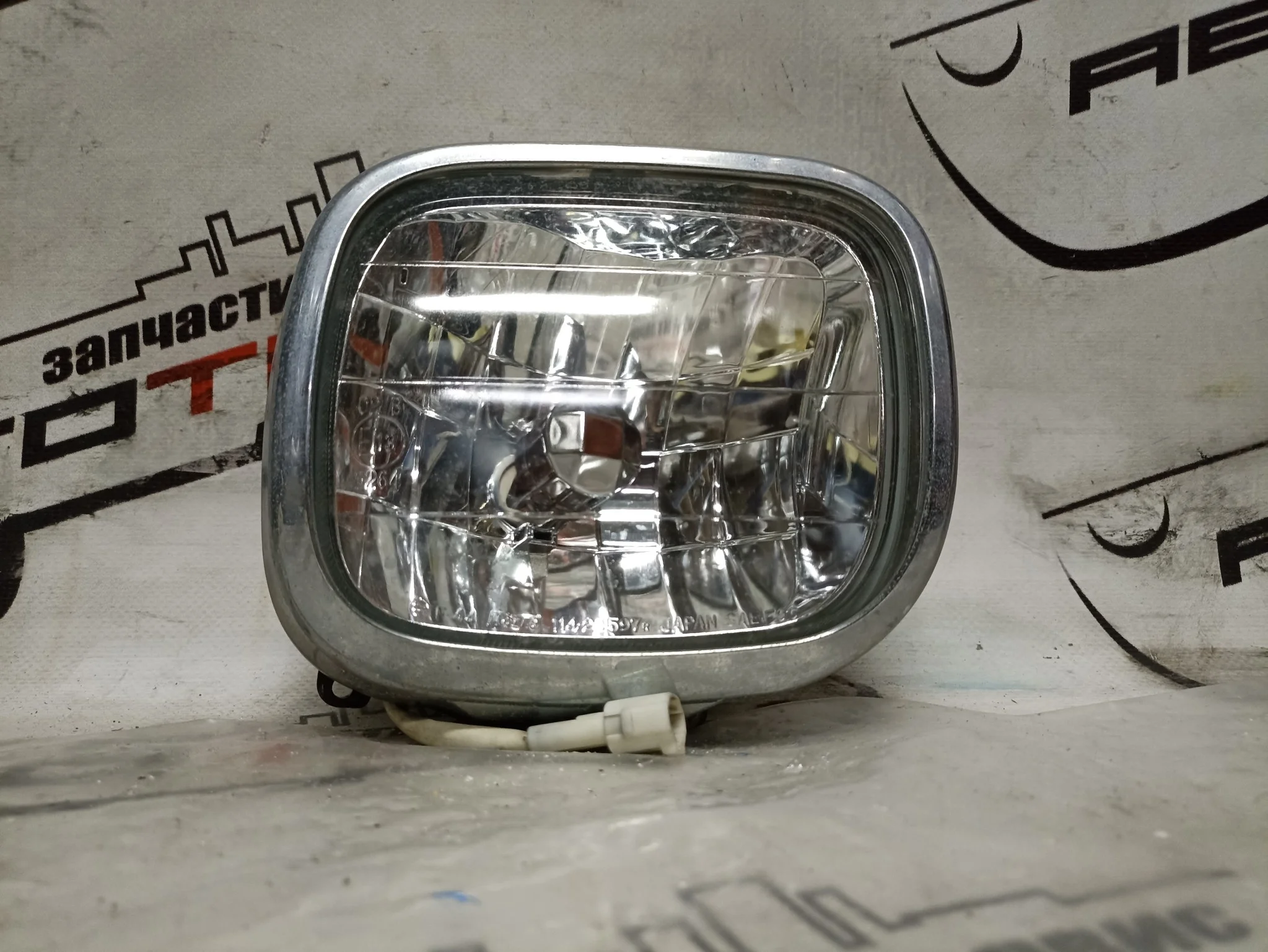 ТУМАНКА SUBARU ПРАВО 84501FC141 D886