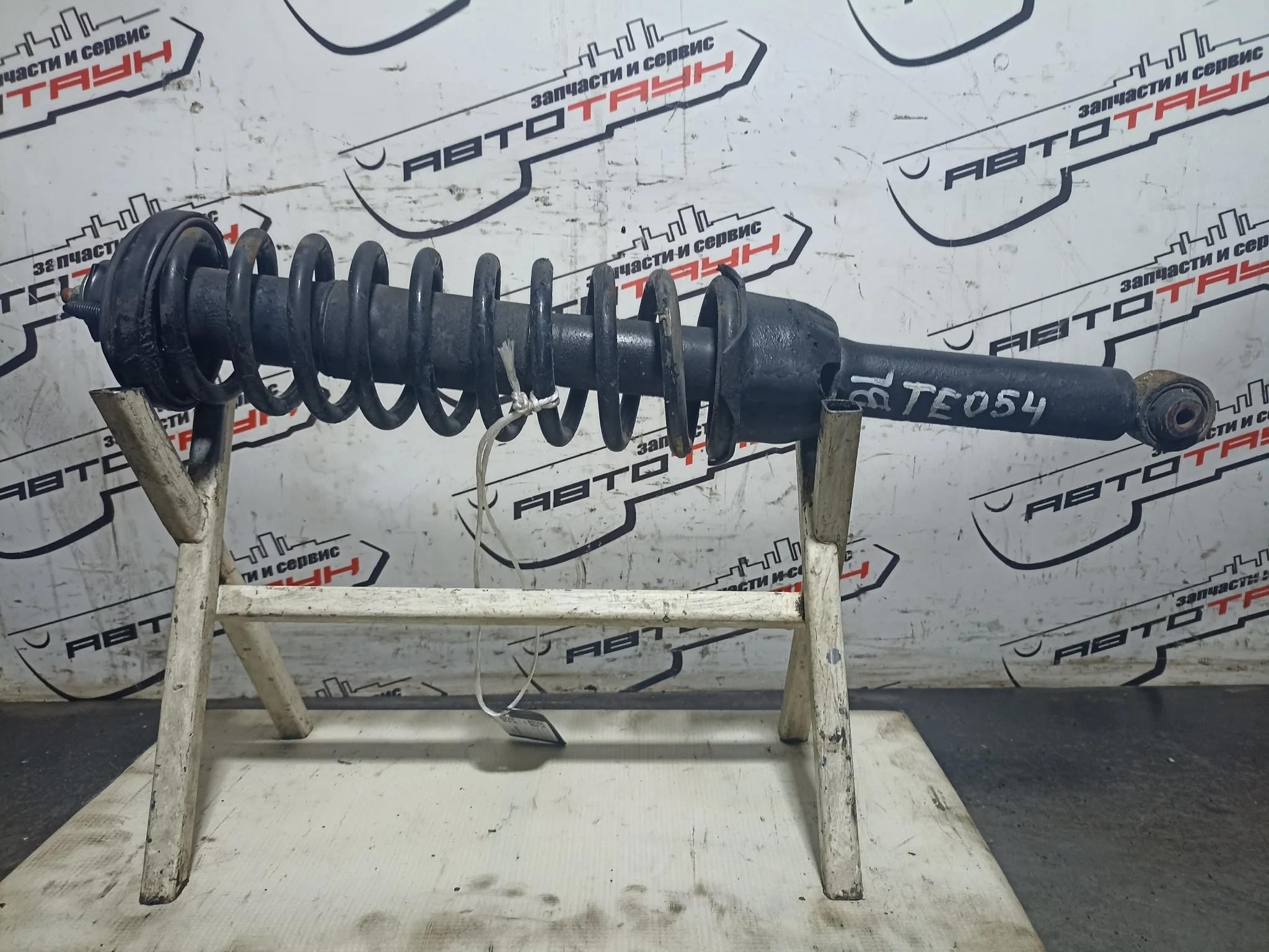 СТОЙКА ХОДОВКИ HONDA ЗАД ПРАВО 52611S10A01 TE054(1)