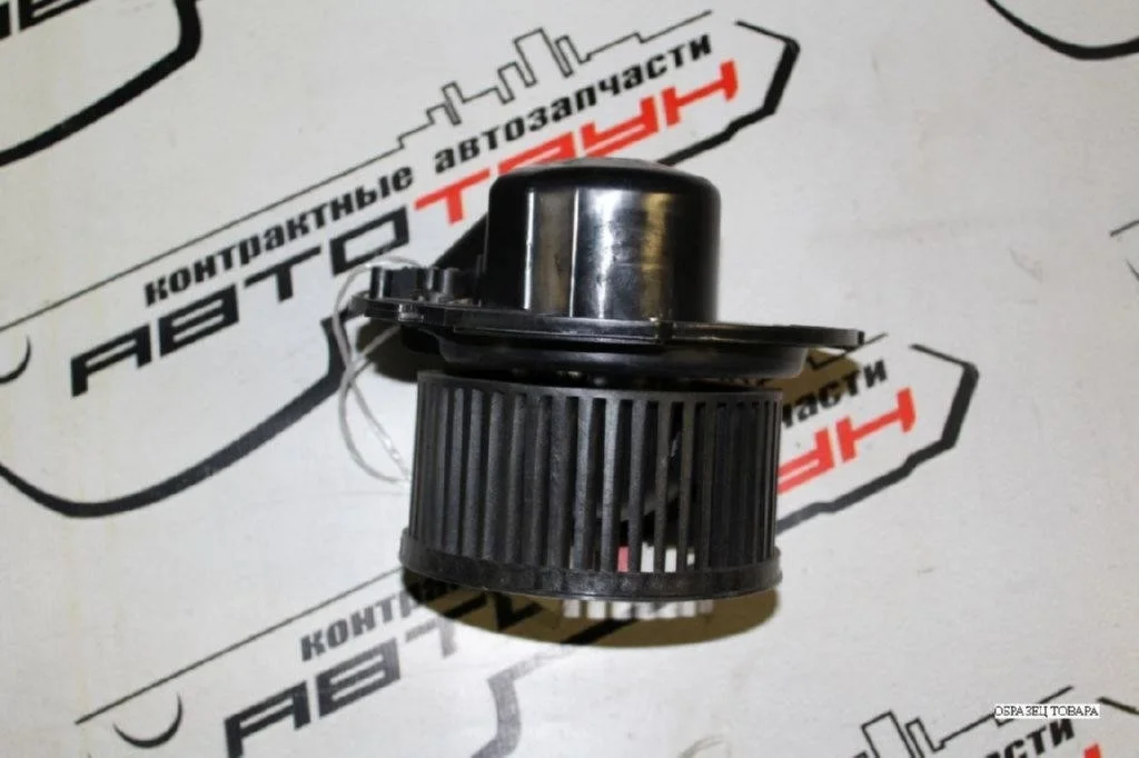 МОТОРЧИК ПЕЧКИ AUDI VOLKSWAGEN SKODA 8D2820021