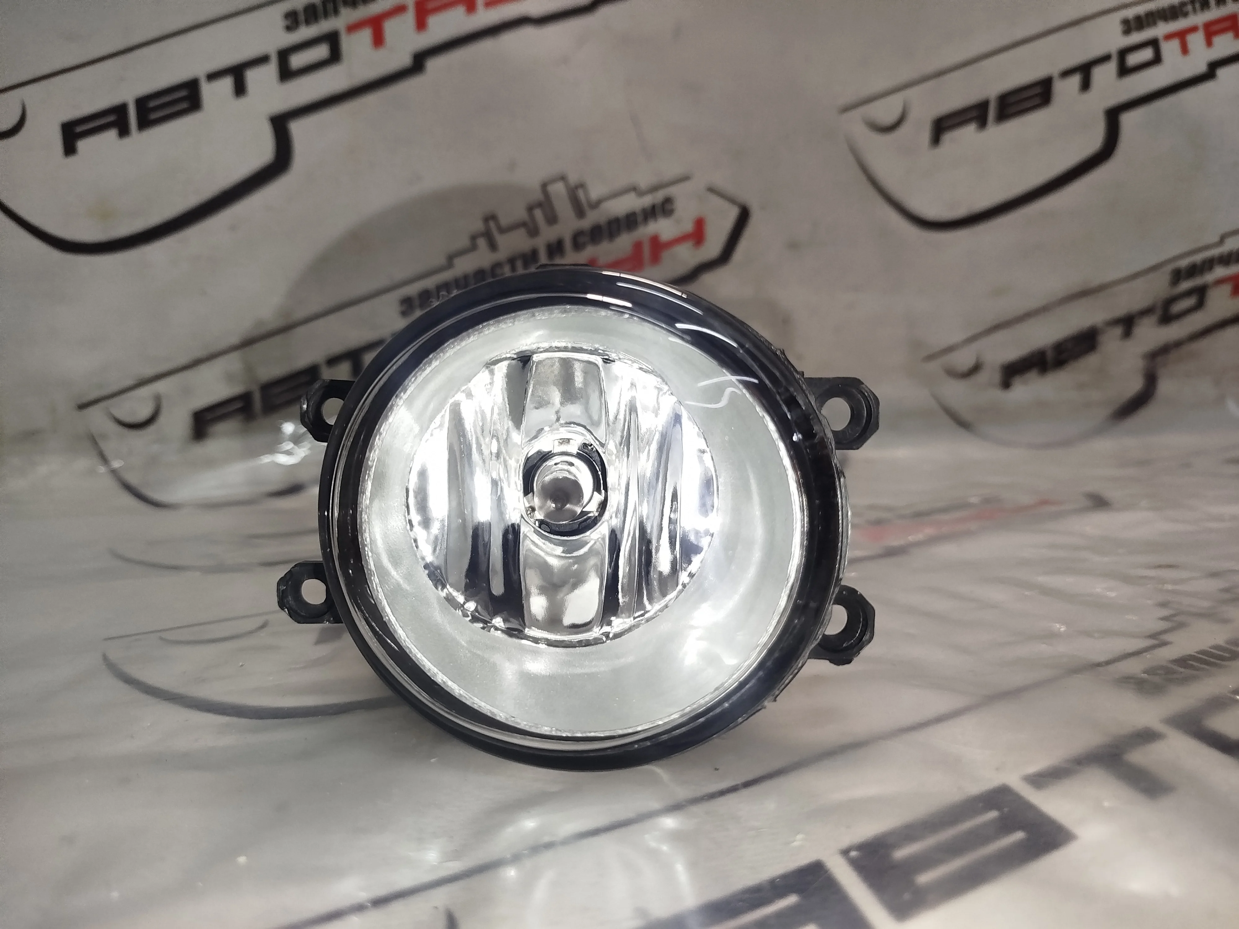 ТУМАНКА TOYOTA DAIHATSU SUBARU LEXUS ПРАВО 812100D041 D138