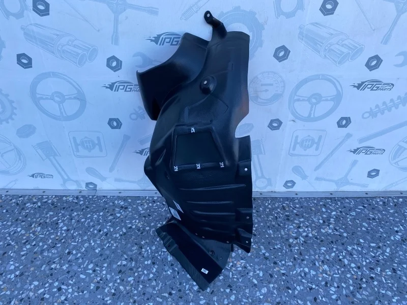 Подкрылок передний левый передняя часть Mercedes-benz C207