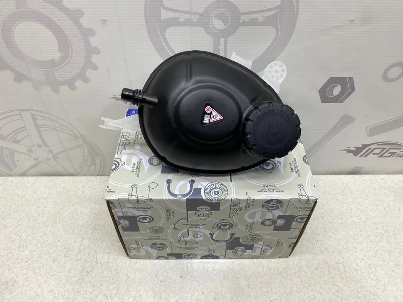 Расширительный бачок Mercedes-benz W205