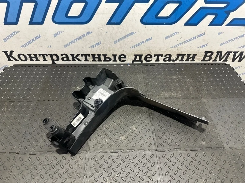 Крепление бампера BMW Х5 51128054019 F15 N63B44B, заднее левое