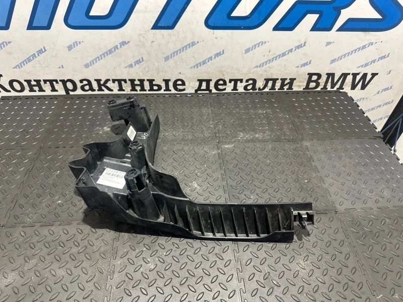 Крепление бампера BMW Х5 51128054020 F15 N63B44B, заднее правое