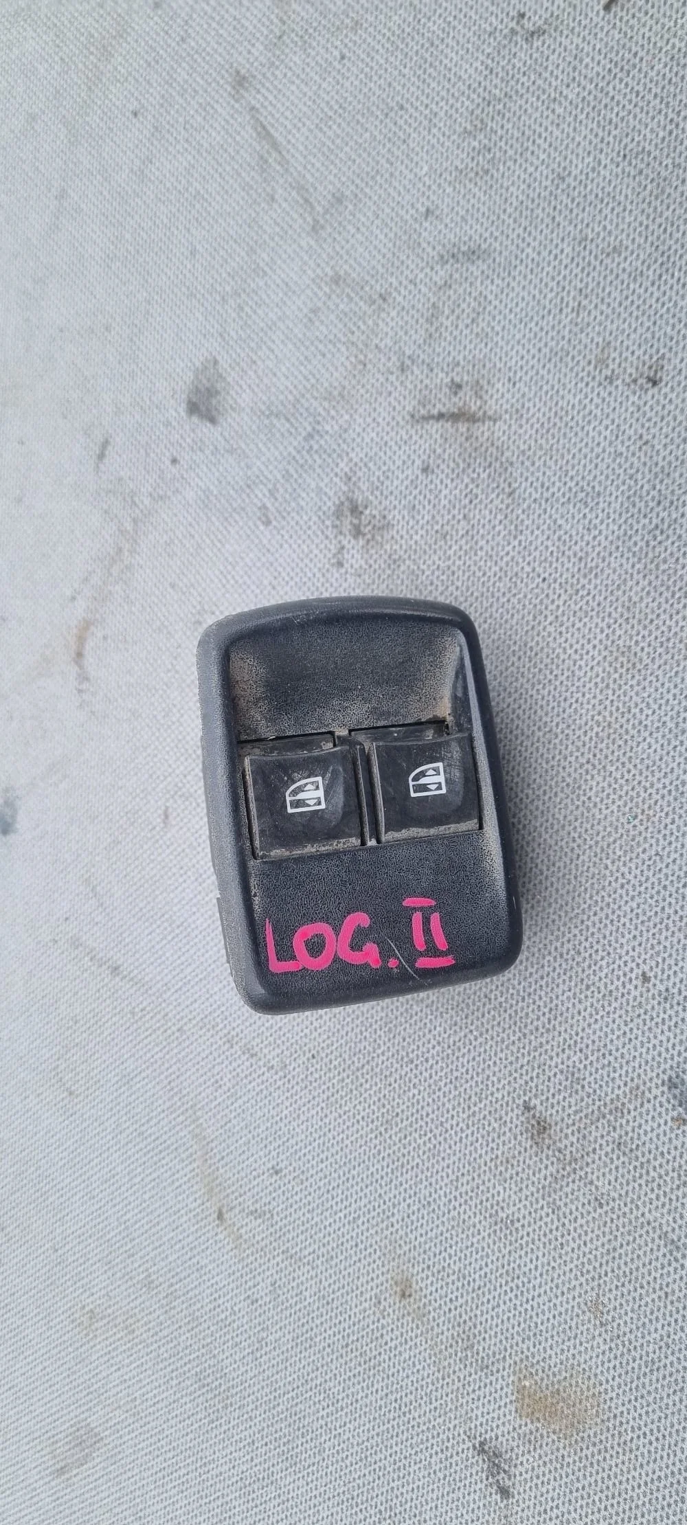 Блок управления стеклоподъемниками Renault Logan 2