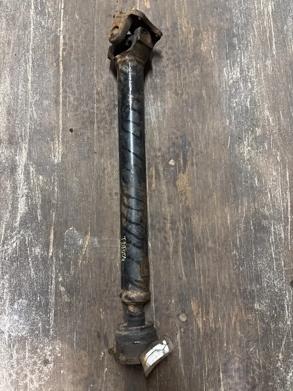 Карданный вал передний Mitsubishi L200 (2006-2015) 2007 MR580646 2.5 D 4D56