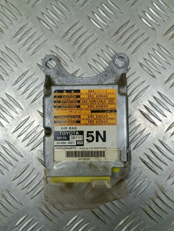Блок AirBag Toyota Hilux (2005-2015) 2013 891700K111 ПИКАП 3.0 D 1KDFTV