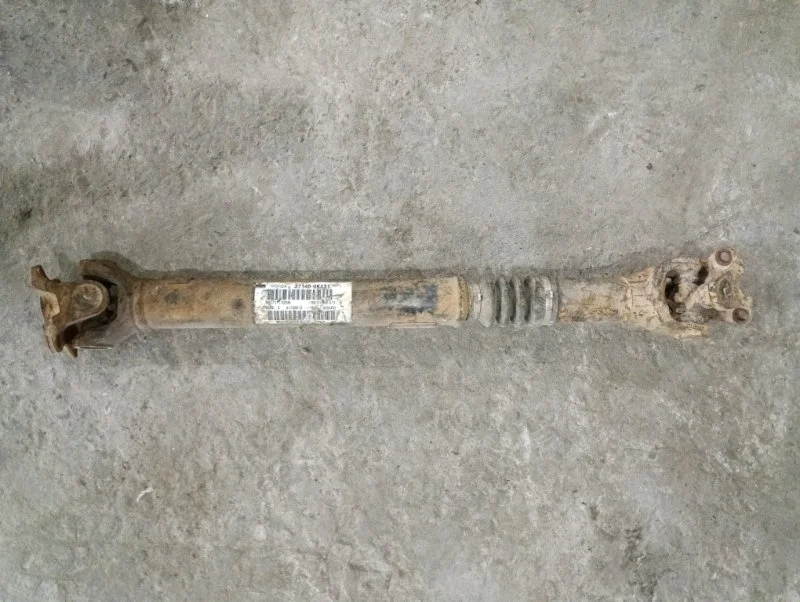 Карданный вал передний Toyota Hilux (2005-2015) 2012 371400K131