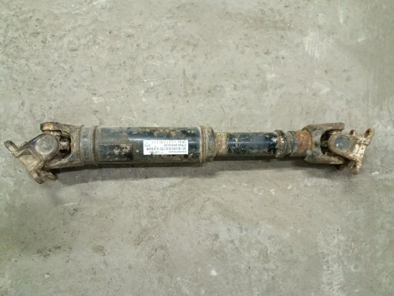 Карданный вал передний Toyota Hilux (2005-2015) 2010 371400K030