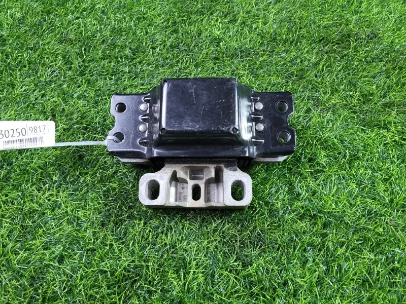 Подушка двигателя Volkswagen Passat 2008 3C0199555 B6 BWA 2.0T, левая