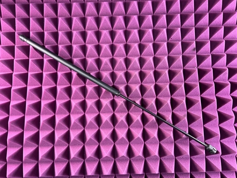 Амортизатор капота Audi A4 2005 8E0823359A B7 ALT 2.0