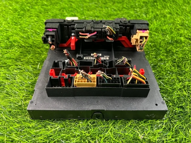 Блок комфорта Volkswagen Passat 2007 3C0937049 B6 BVY 2.0