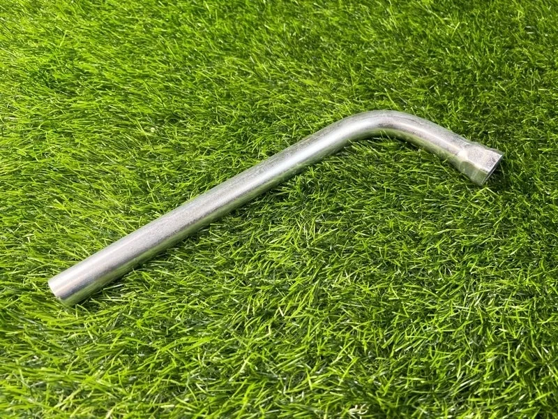 Ключ балонный Audi A4 2005 8N0012219 B7 BGB 2.0T