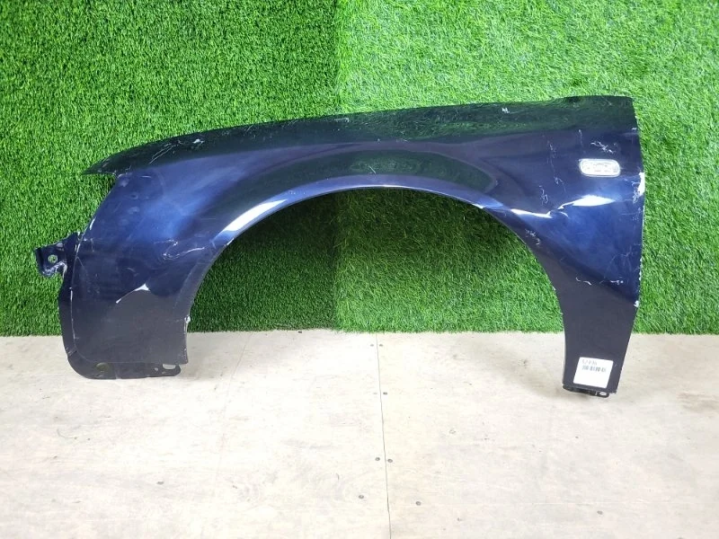 Крыло Audi A4 2004 8E0821105B B6 AMB 1.8T, переднее левое