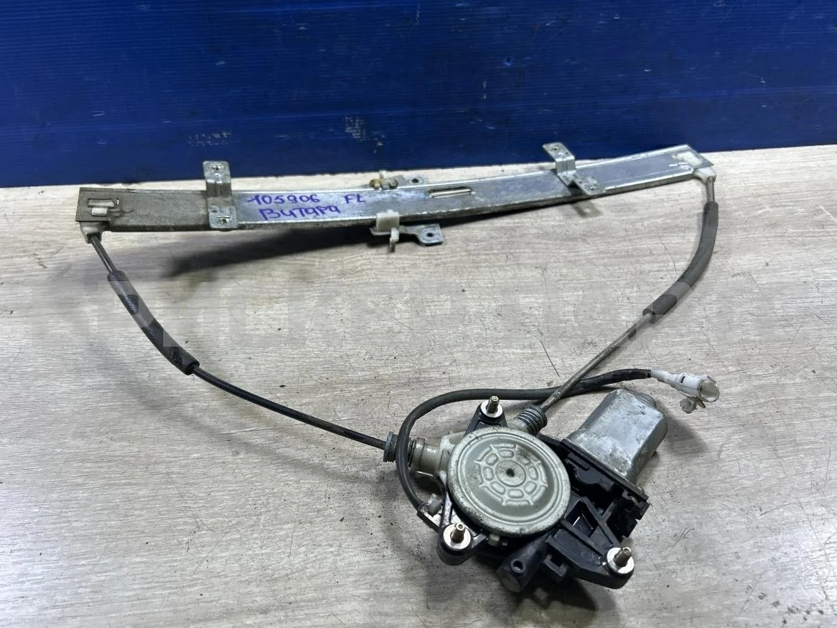 Стеклоподъемник передний лев. Сузуки Гранд Витара 1