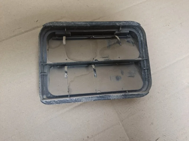 Клапан салона Lada Vesta Sw 2021 7700838358 УНИВЕРСАЛ 21129