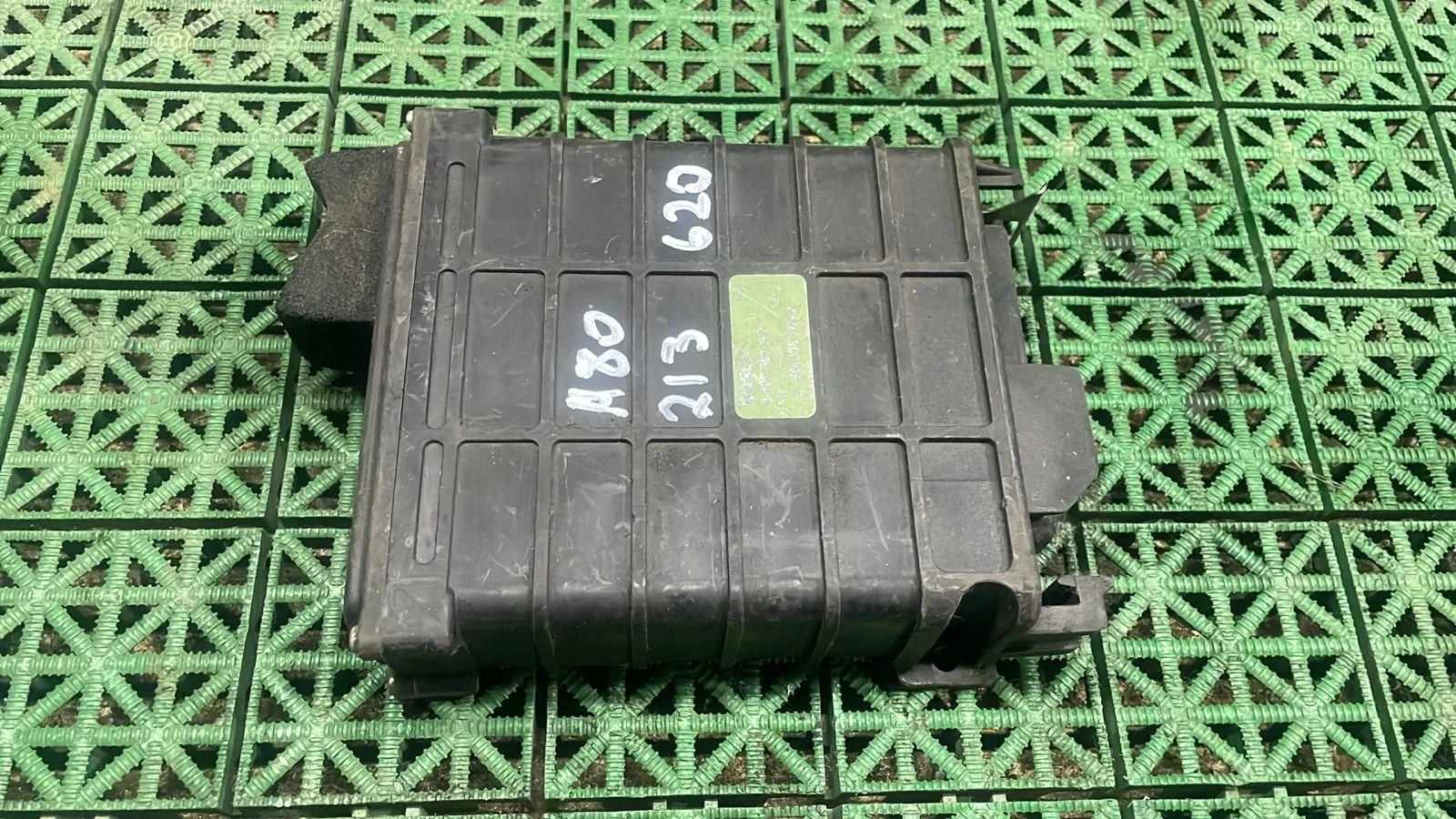 Блок управления двигателя ДВС ЭБУ AUDI A80 B3 Б/У A80(1987-1996)