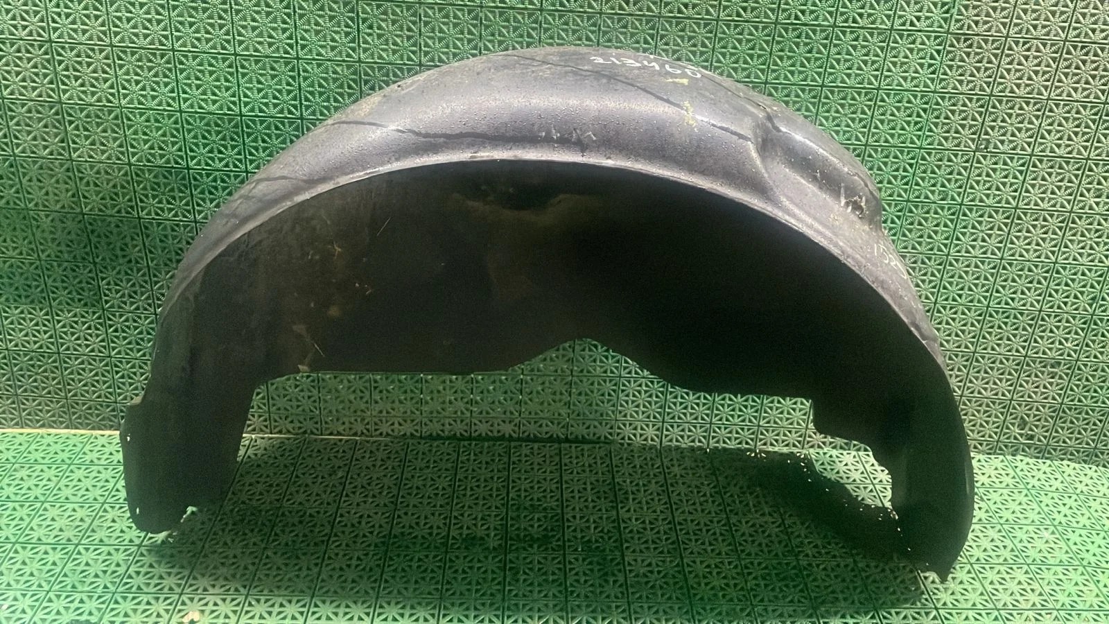 Подкрылок, локер VOLKSWAGEN TRANSPORTER T5 2003- задний правый б/у TRANSPORTER T5(2003-2015)