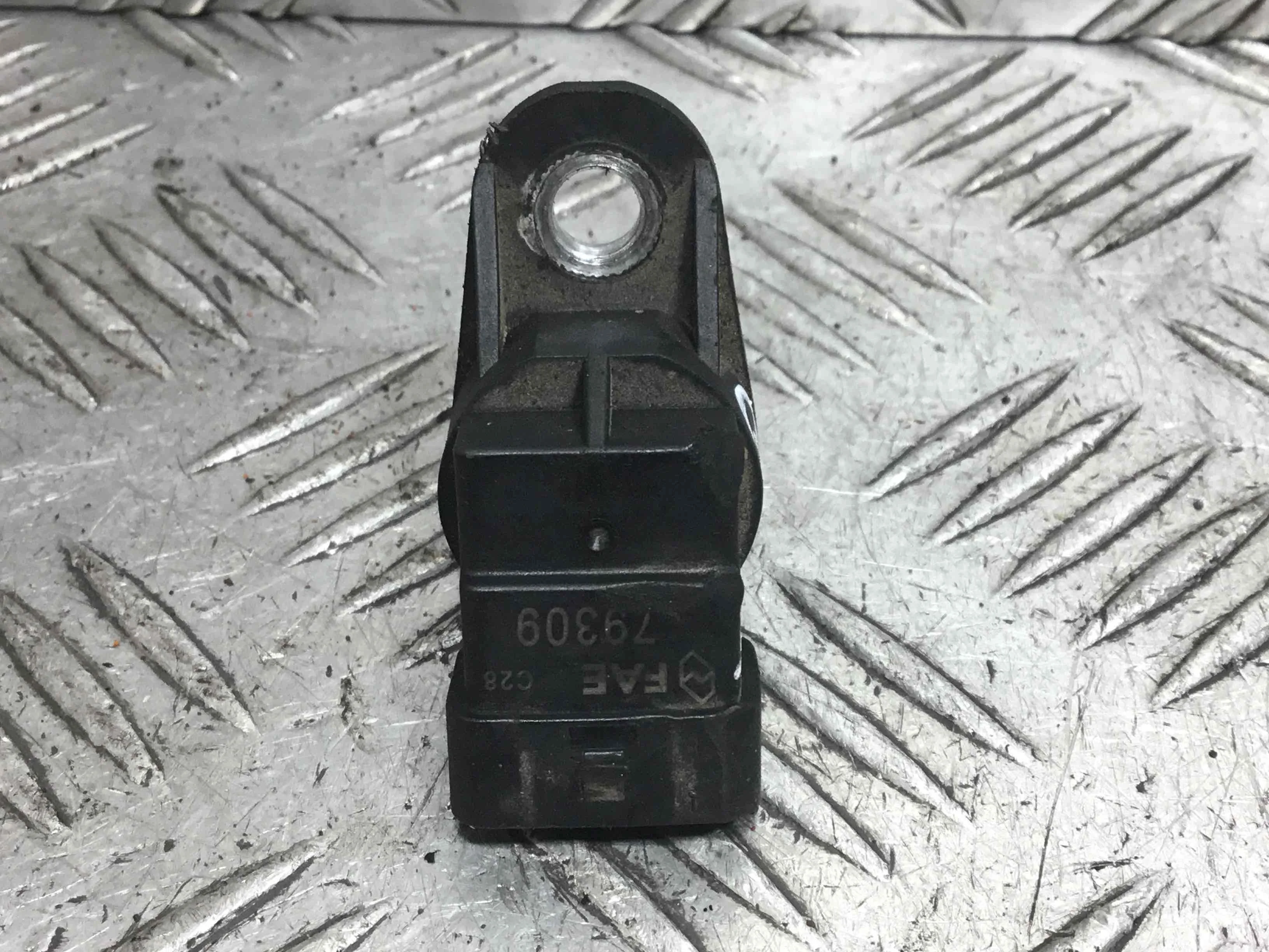 Датчик распредвала Mercedes A-klasse W168 [рестайлинг] (2001-2004) дизель 1.7 CDI Автомат Х/б