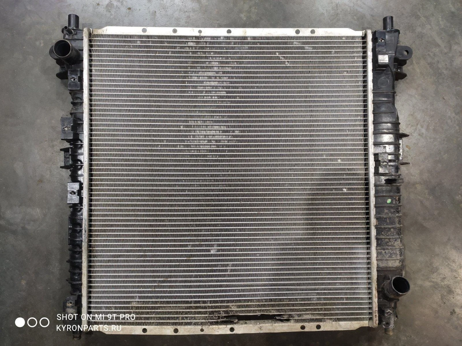 Радиатор охлаждения двигателя SsangYong Kyron 2007 D100